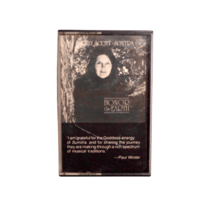 Molly Scott • Sumitra – Honor The Earth – Kassettebånd (Brugt)