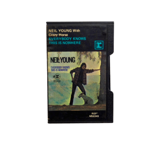 Neil Young With Crazy Horse – Everybody Knows This Is Nowhere – Kassettebånd (Brugt)